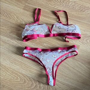 ⭐️SHEIN Heart Mesh Bra Set
